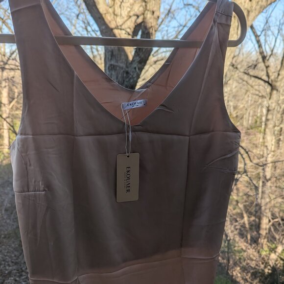 NWT Ekouaer Size Medium Shiny Gold Tank - Picture 5 of 10